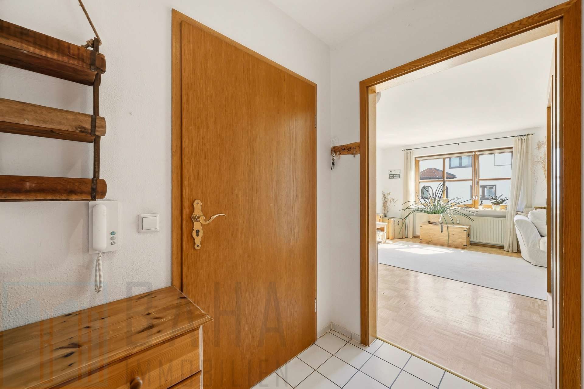 Eingang 1 Wohnung (1.OG)